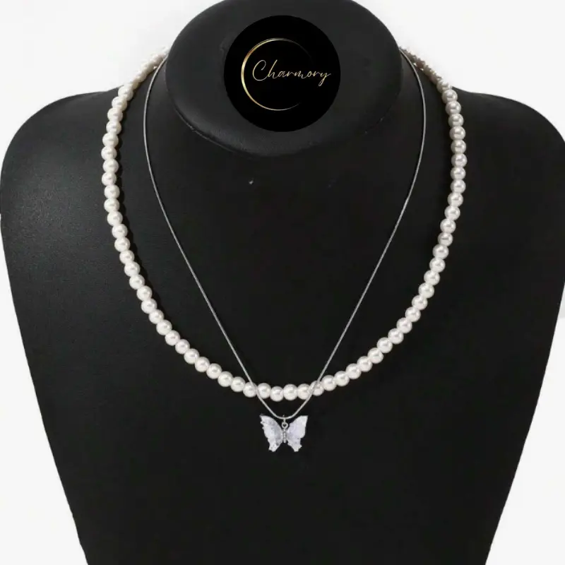 Collier papillon 🦋 + collier perles ✨