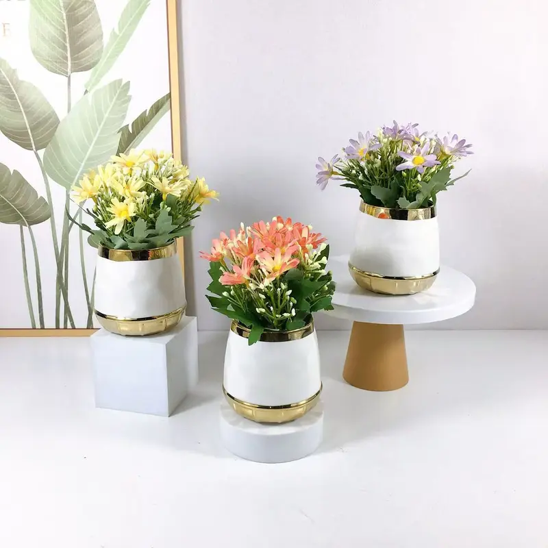 Bouquet de Fleurs Artificielles avec Pot Élégant