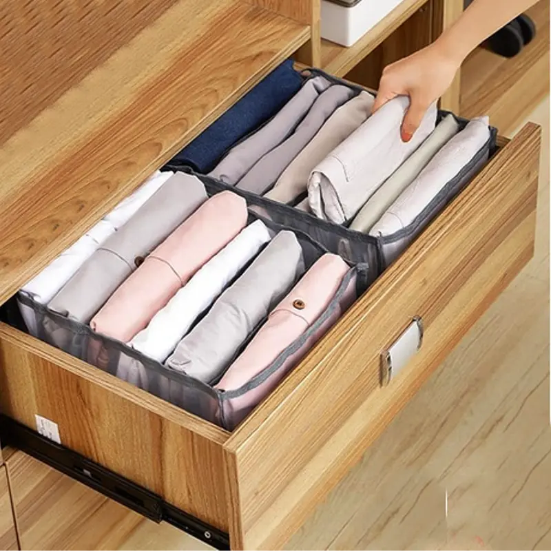 Boite de rangements  7 Jeans , Pulls ( 33x24x20)