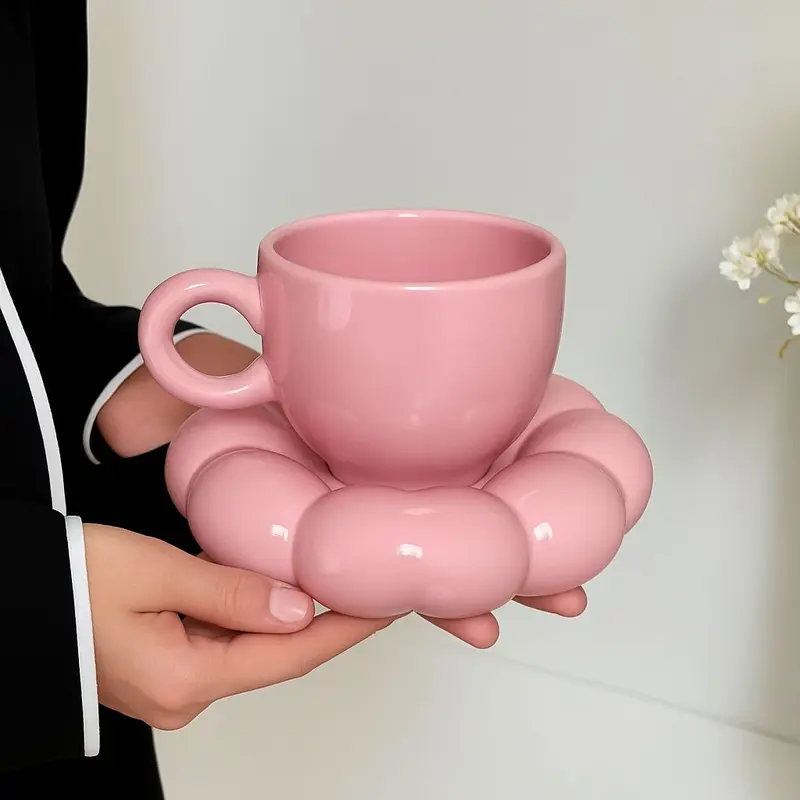 Tasse café avec sous-tasse